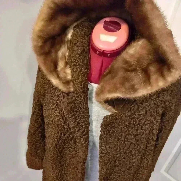 Lazares  fur jacket - Picture 1 of 7